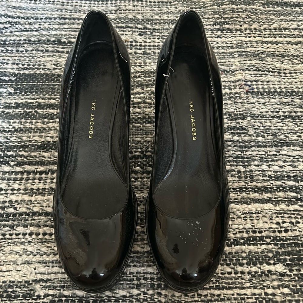 Black patent leather Marc Jacobs Wedges Size 8